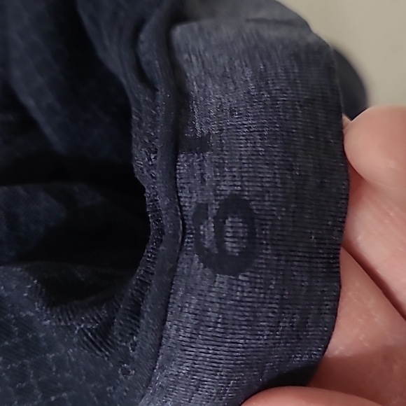 Lululemon Athletica In the Flow II Crop Navy Blue Leggings size 6 - Picture 4 of 8